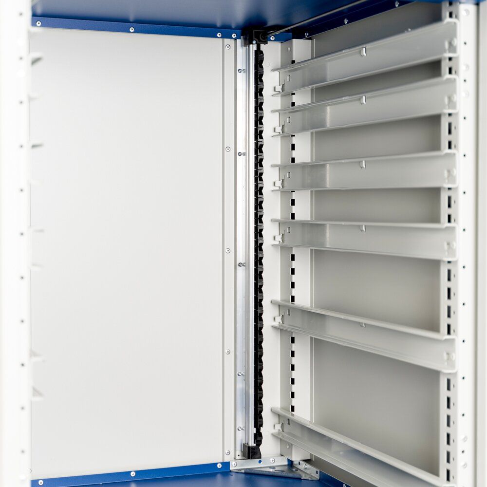Bott Cubio Modular Workshop with 5x Cupboards, 3x Cabinets, 3550x565x2000mm, detail
