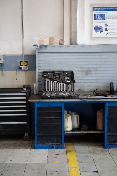 Organised workbench and tool storage in a garage