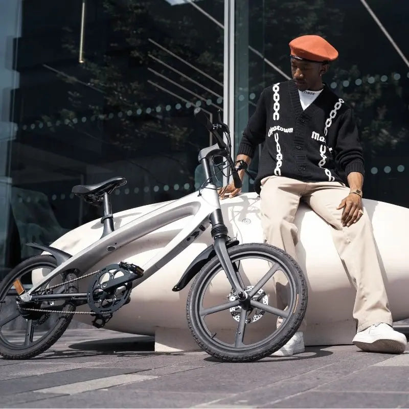 Cruzaa Electric Bike 240W City E-Bike Racing White Bluetooth Speakers SKU E-BYKE-WHITE